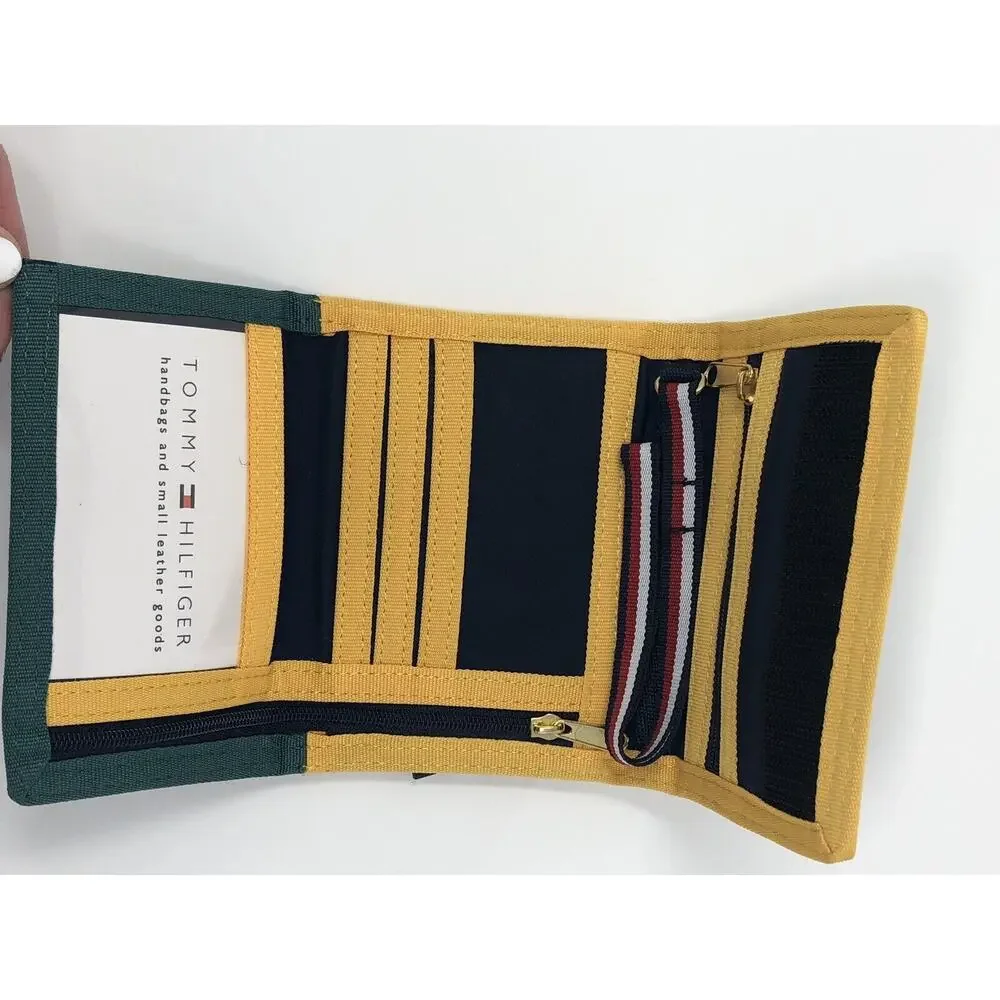 Tommy Hilfiger *** tag
